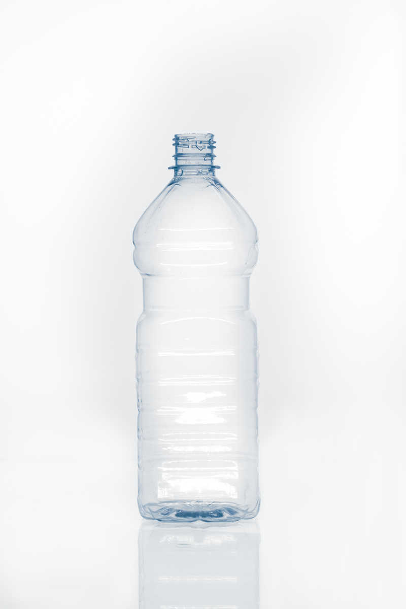 Бутылка 1 литр квадратная
