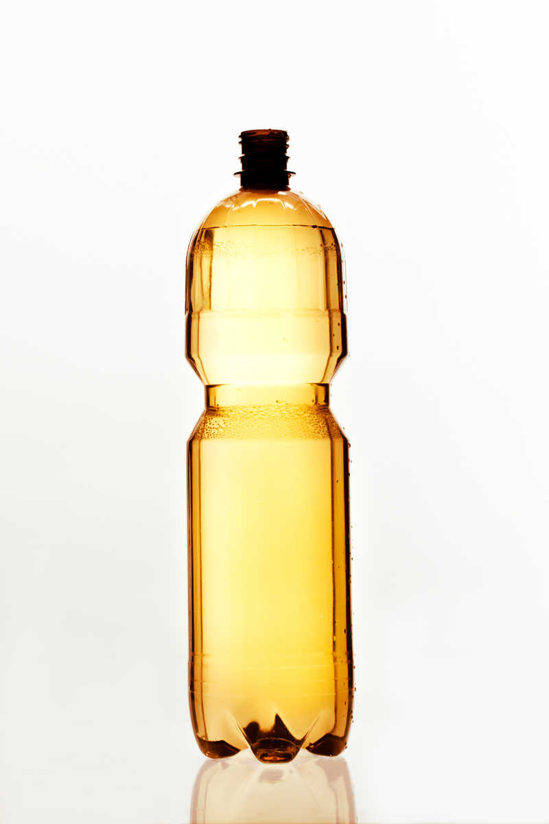 Бутылка ПЭТ 1,5 л. коричневая с крышкой, в упаковке по 50 штук